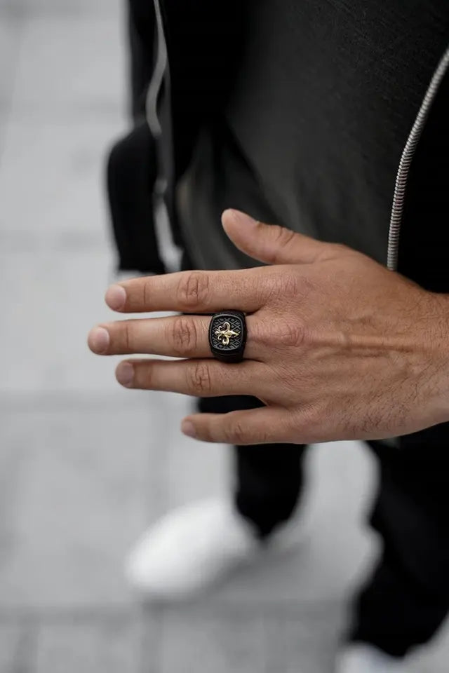 Callisto Ring  | Aok-London.com